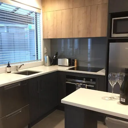Luxurious New Apartment In The Heart Of The City Dunedin Exterior photo
