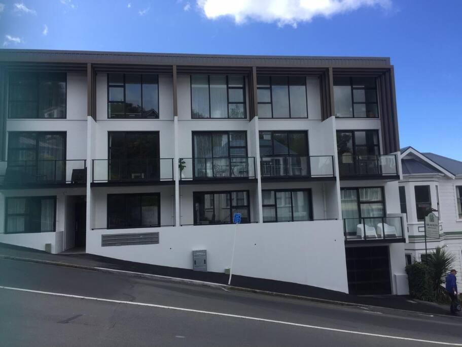 Luxurious New In The Heart Of The * Dunedin
